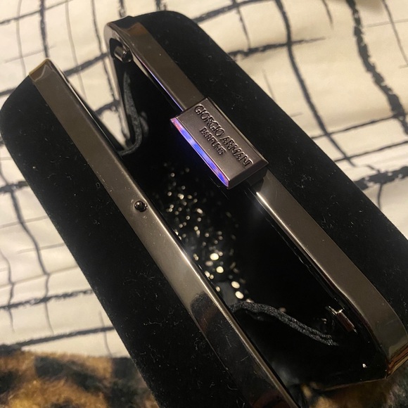 Giorgio Armani black velvet evening clutch with chain. - Picture 6 of 10